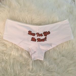White Custom-Made Booty Shorts -M *NEW, UNWORN